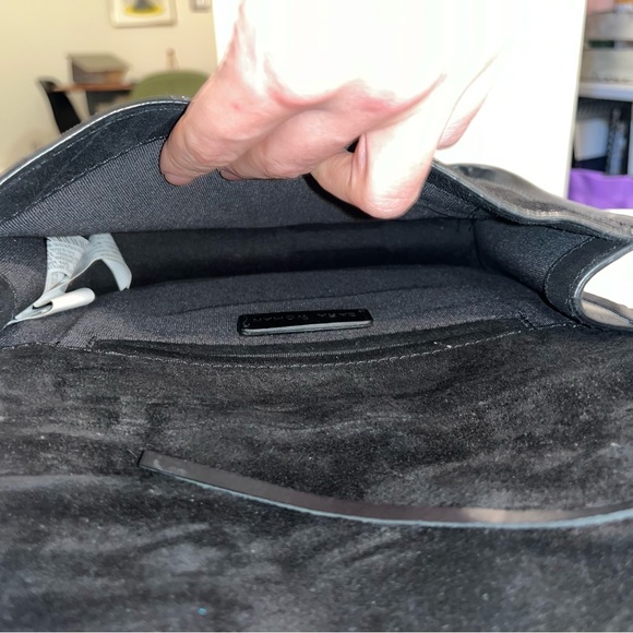 Zara black suede purse with chain detail - Picture 6 of 6